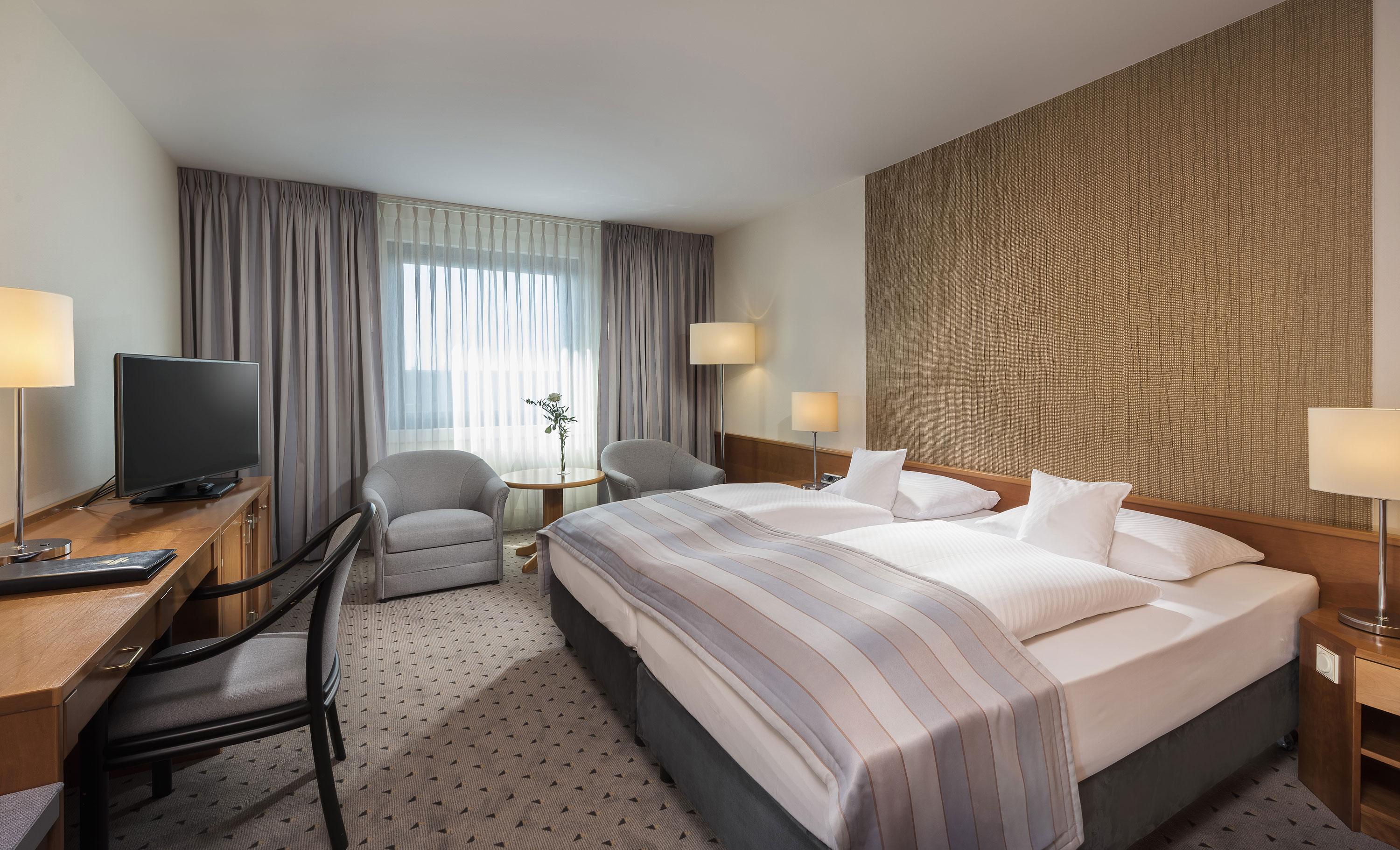 Maritim Airport Hotel Hannover Langenhagen  Bagian luar foto