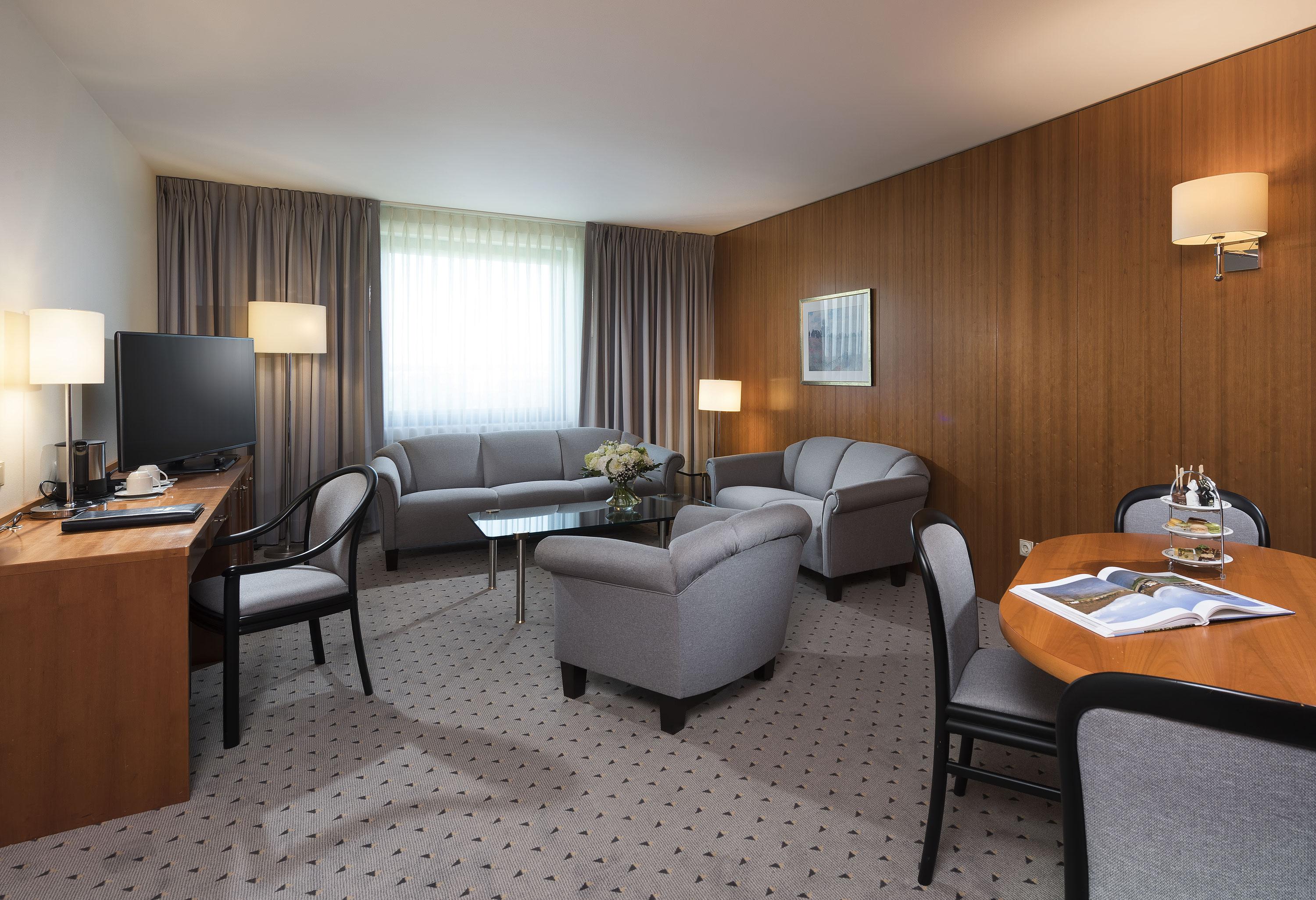 Maritim Airport Hotel Hannover Langenhagen  Bagian luar foto